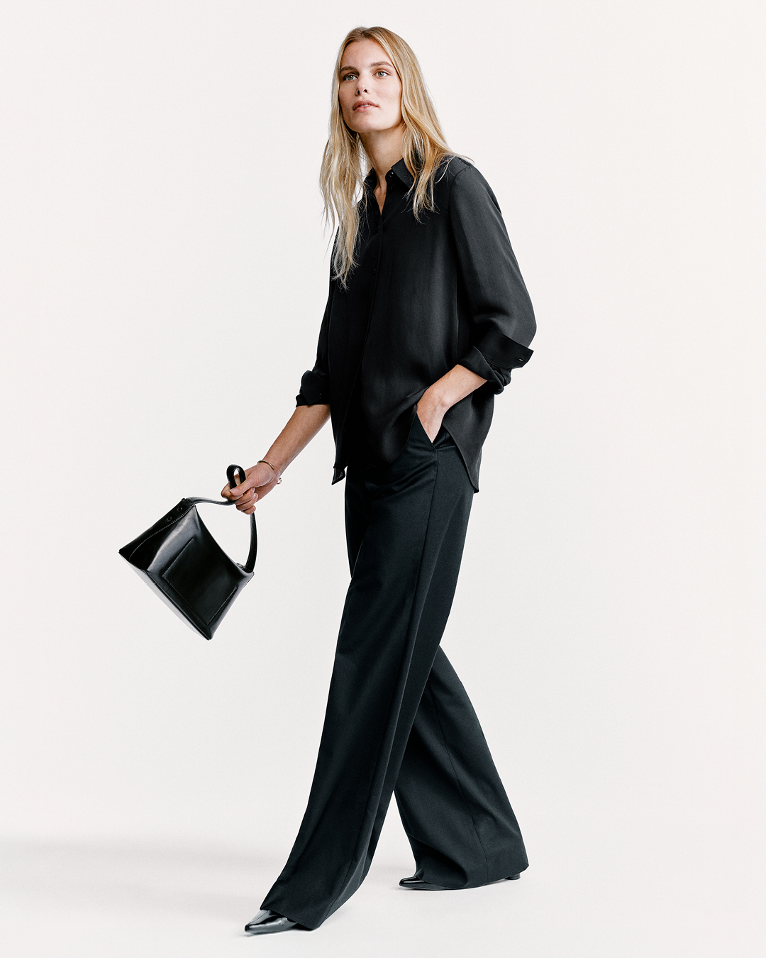 woman in black outfit